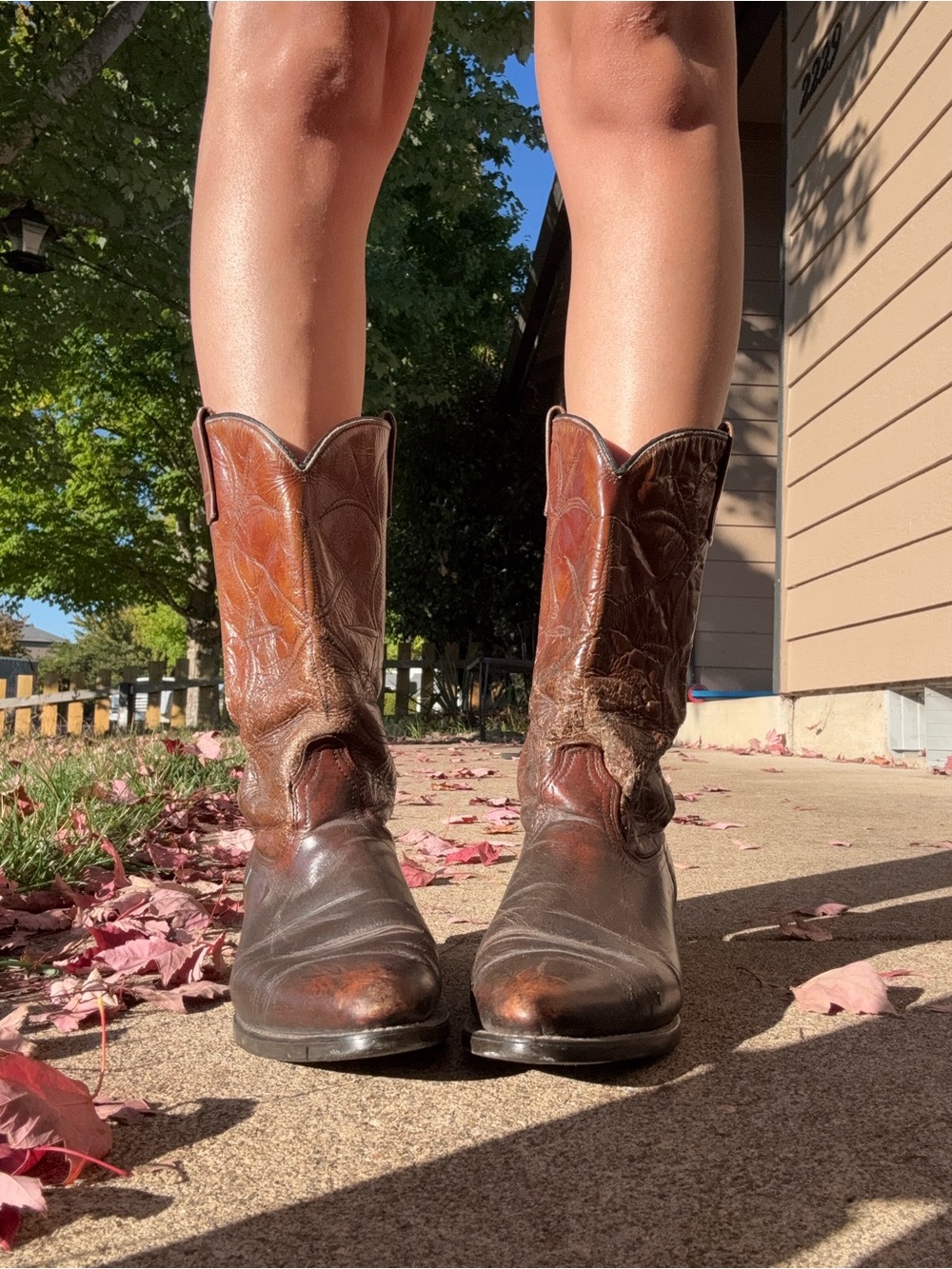 BILTRITE Classic Brown Western Boots